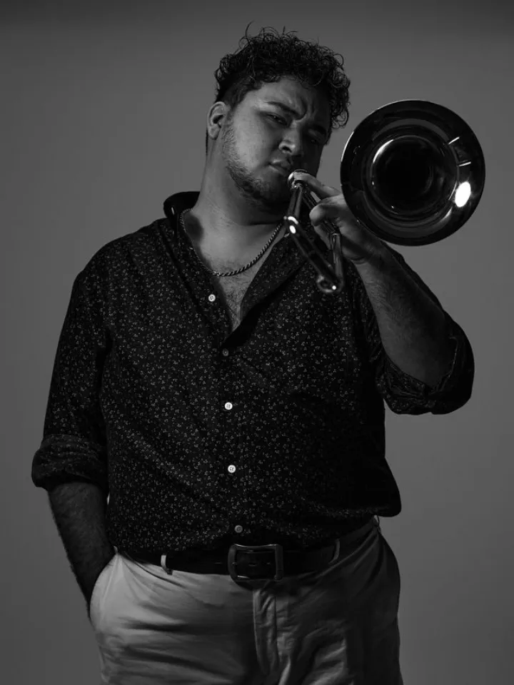 YOSHIO(GOLDEN HORNS AGT.）)